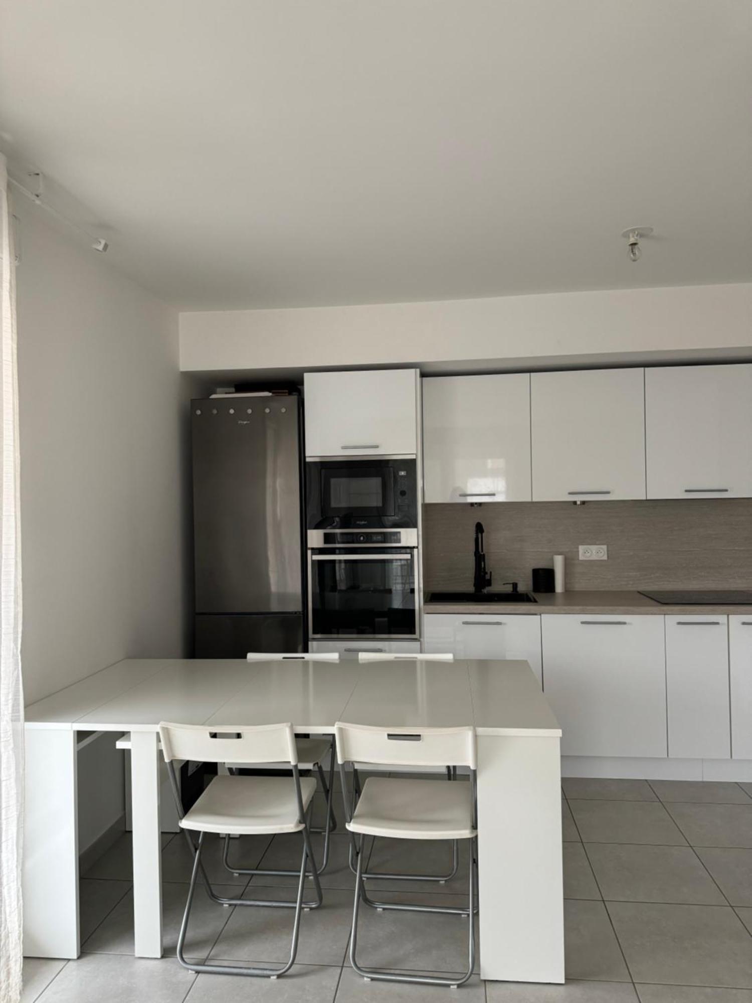 Superbe Appartement - Near Paris コルベイユ・エソンヌ エクステリア 写真